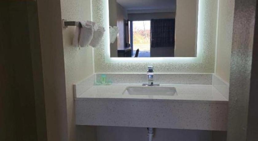 Americas Best Value Inn Elizabethtown Exterior foto