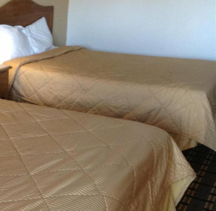 Americas Best Value Inn Elizabethtown Quarto foto
